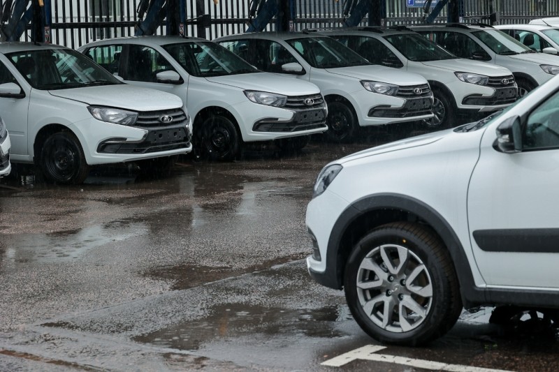 За новой машиной: какой кредит выгоднее — автомобильный или потребительский