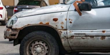 Почему железный бампер с выступающей стальной дугой называют кенгурятником