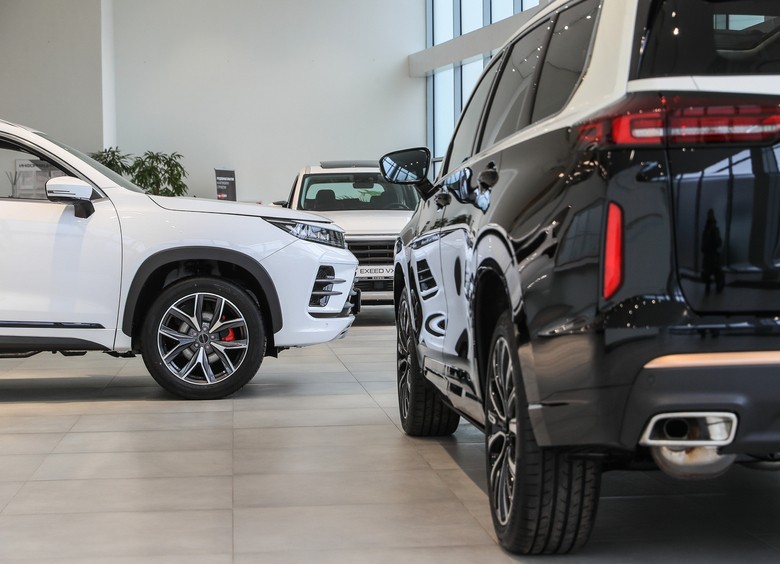 Какие автомобили и насколько подорожали в России в сентябре