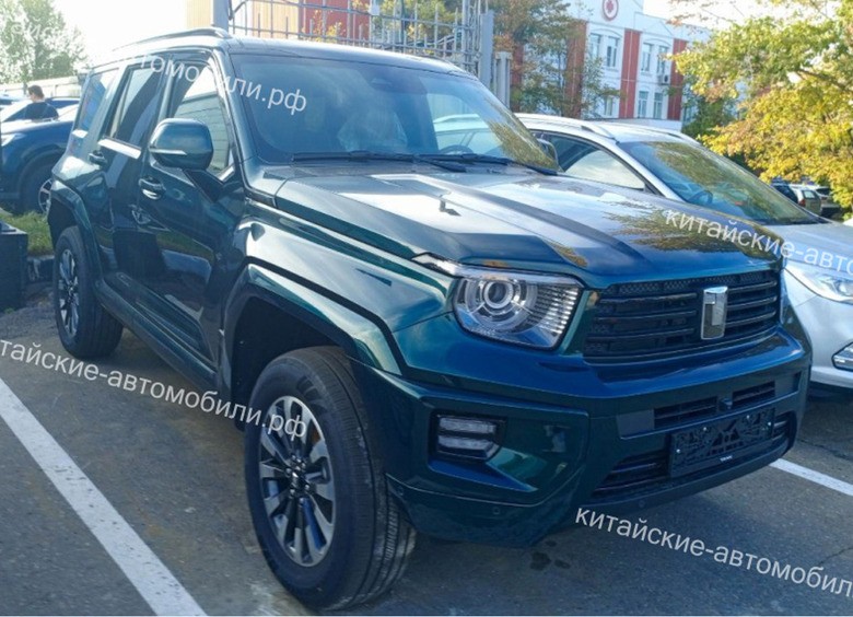 Фотошпионы выследили Tank 700 в России