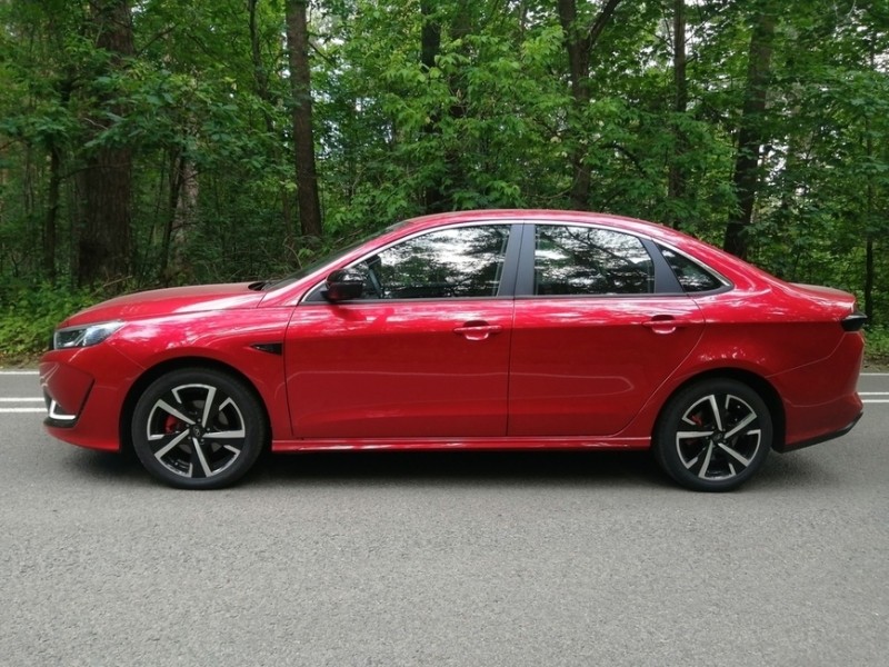 Недооцененный: плюсы и&nbsp;минусы подержанного седана Kaiyi E5