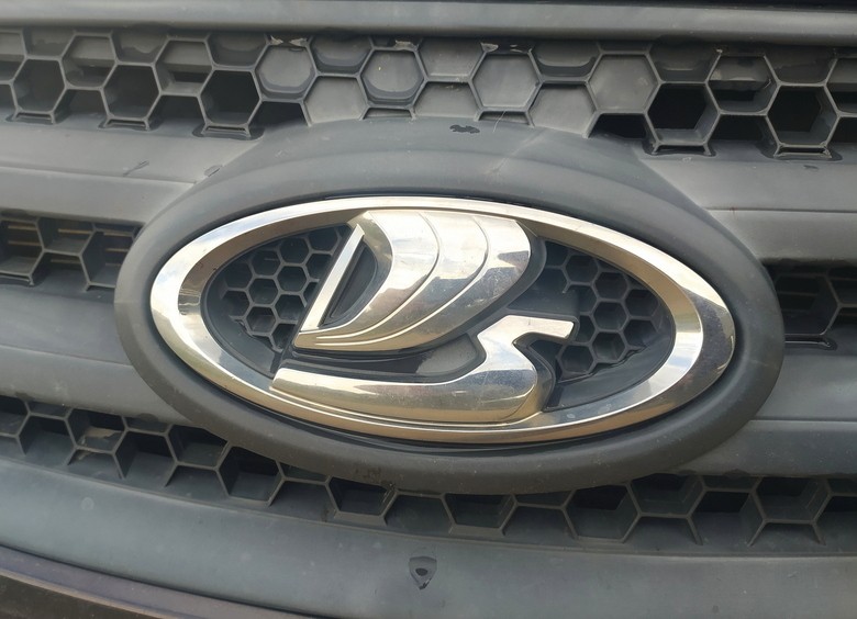 Названы самые популярные автомобили с пробегом в России