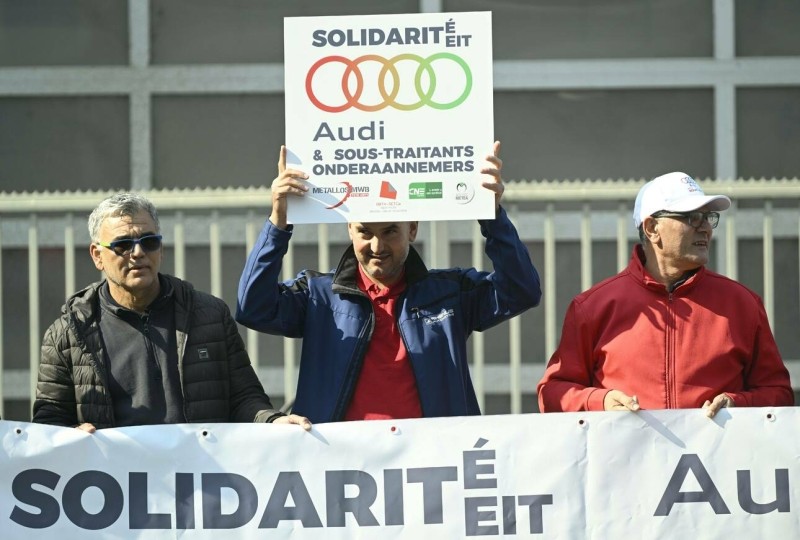 Дурдом: европейский автопром сходит сума в предсмертной агонии Дурдом: европейский автопром сходит сума в предсмертной агонии