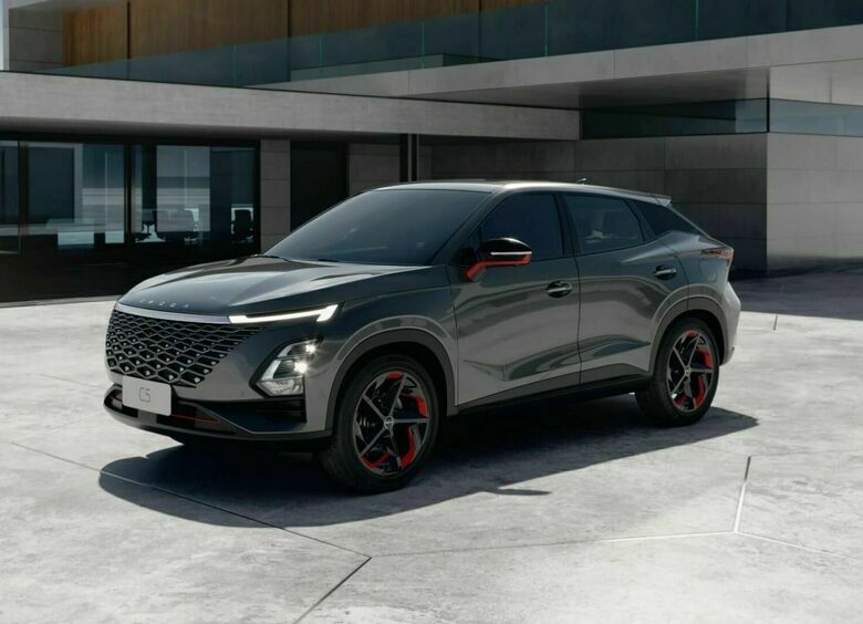 Omoda C5 и S5 лишились в России нескольких комплектаций