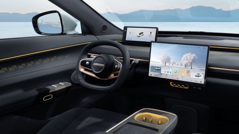 Появились новые подробности об интерьере кроссовера-гибрида Exlantix ET