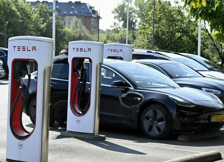 Опять Tesla: у&nbsp;главного электрокара современности нашли очередной недостаток