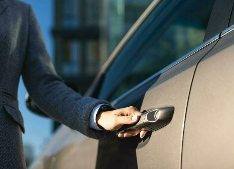 Не дорого — не богато: ищем неплохие варианты подержанных авто до 200 000 рублей