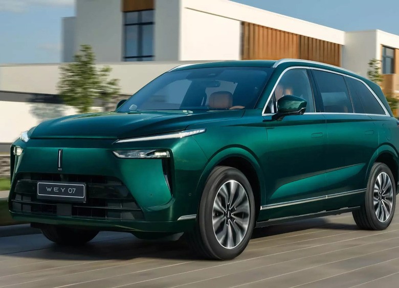 Стартовали российские продажи гибридного кроссовера Wey 07