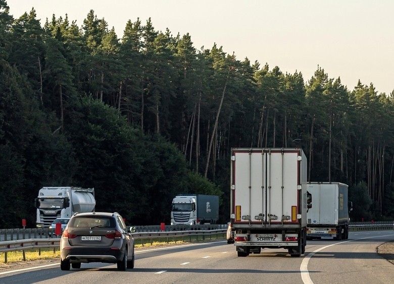 И снова грузовик: виновен ли водитель фуры в гибели людей на трассе М2 «Крым» И снова грузовик: виновен ли водитель фуры в гибели людей на трассе М2 «Крым»