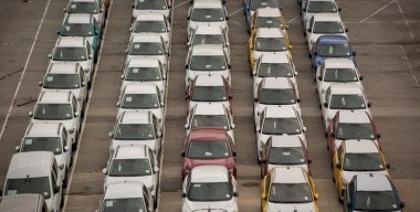 Эксперты рассказали, какие скидки на новые авто будут у дилеров в конце года