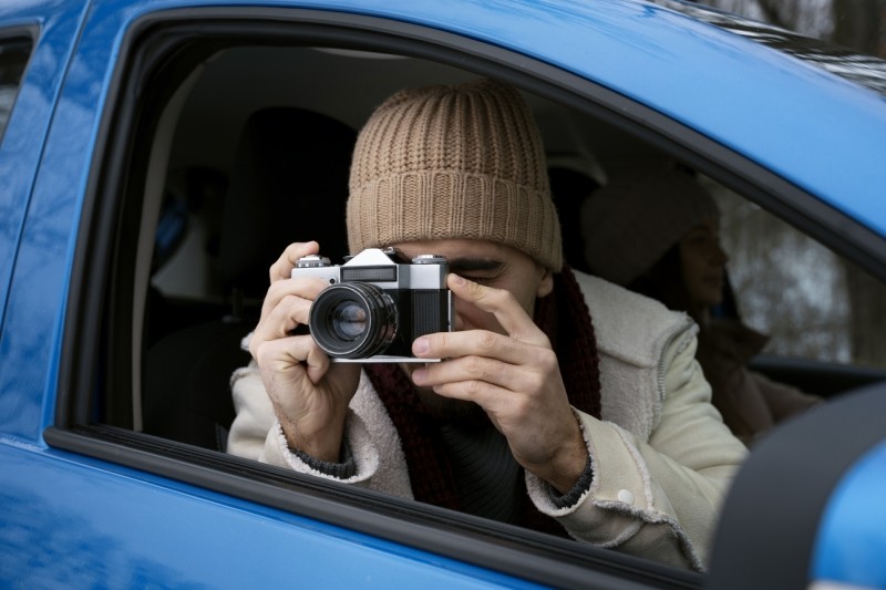 Я всегда с собой беру: самые нелепые вещи в бардачках автомобилистов