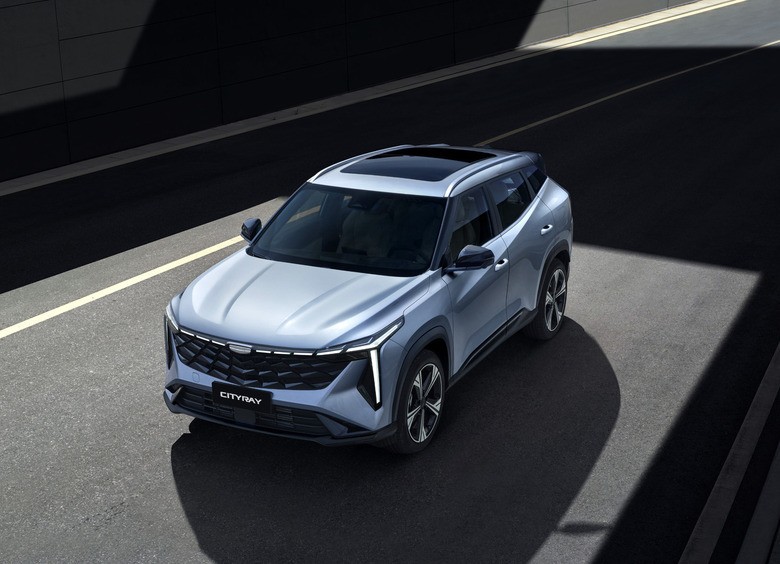 Названы российские цены новейшего кроссовера Geely Cityray