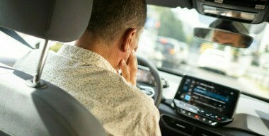 Опять двадцать пять: кто и зачем лоббирует снижение нештрафуемого порога скорости