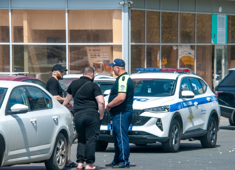 Я номера переверну: как дорожные камеры вычисляют на машинах рамки-перевертыши