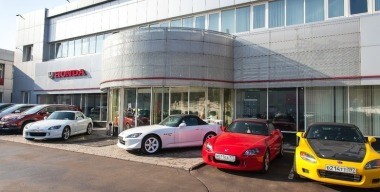 Двойной удар: в России открылся уникальный совместный центр Pango Cars и Caready Двойной удар: в России открылся уникальный совместный центр Pango Cars и Caready