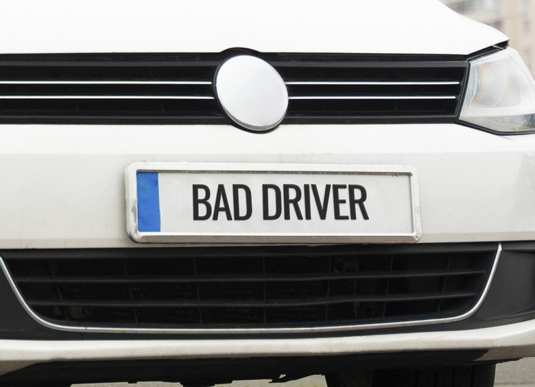 За скрытые автомобильные номера будут лишать «прав» на 1,5 года