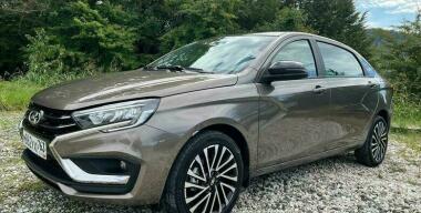 Китайская ярмарка: сколько стоит установить атмосферную подсветку в салоне авто Китайская ярмарка: сколько стоит установить атмосферную подсветку в салоне авто