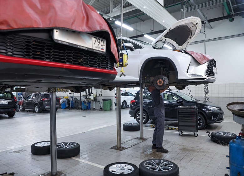 LADA — с автопилотом, китайский Oting — с Nissan Qashqai, водители — с дикими сроками ремонта по ОСАГО: итоги недели