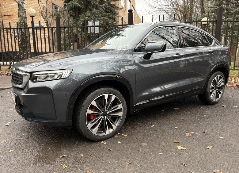 Geely Tugella 2.0: тест-драйв купе-кроссовера Knewstar 001