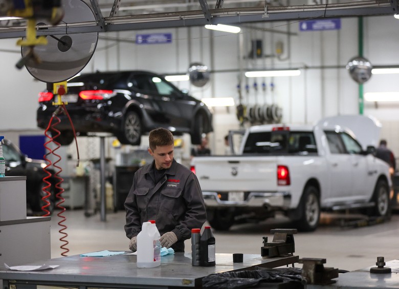 Автоэксперты прогнозируют резкий рост цен на техобслуживание машин в 2025 году