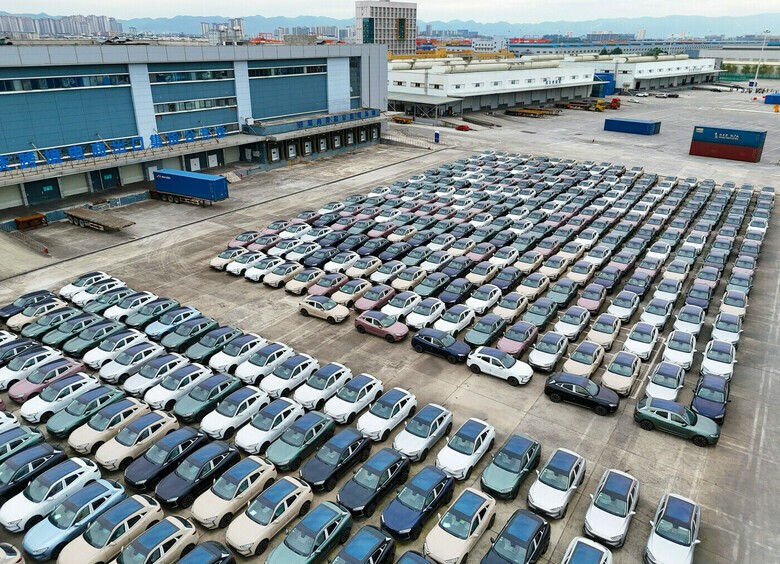В Китае оценили объем экспорта машин в Россию