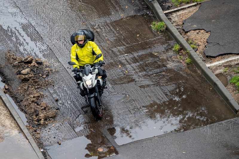 «Залатать» все ямы: почему повышение штрафов ГИБДД — это не про дороги
