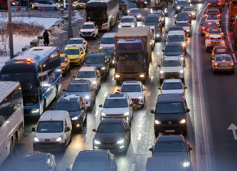 Автопром России в&nbsp;кризисе, авторынок&nbsp;&mdash; в&nbsp;шоке, автовладельцы в&nbsp;растерянности: итоги года