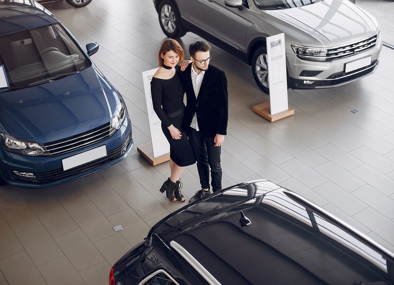 Мантуров объяснил, почему автомобили в&nbsp;России не&nbsp;дешевеют