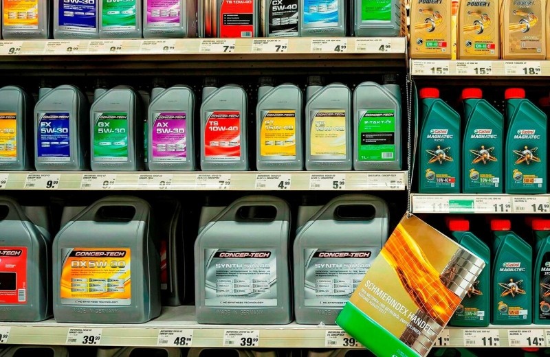 Тьфу на вас: почему российским моторным маслам не нужны иностранные сертификаты Тьфу на вас: почему российским моторным маслам не нужны иностранные сертификаты