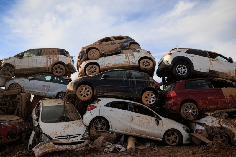 Почему в России дешевеют авто с пробегом. И дешевеют ли...