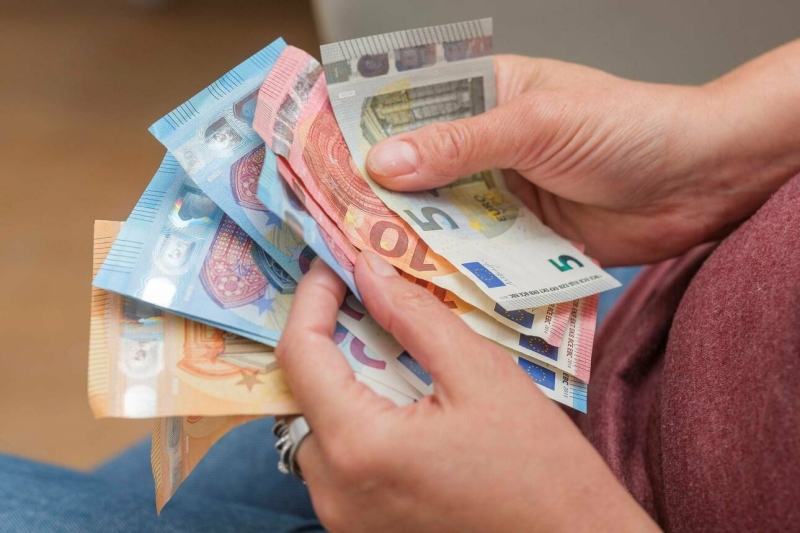 Агония: почему в Европе растут цены на автомобили с ДВС и дешевеют «электрички»