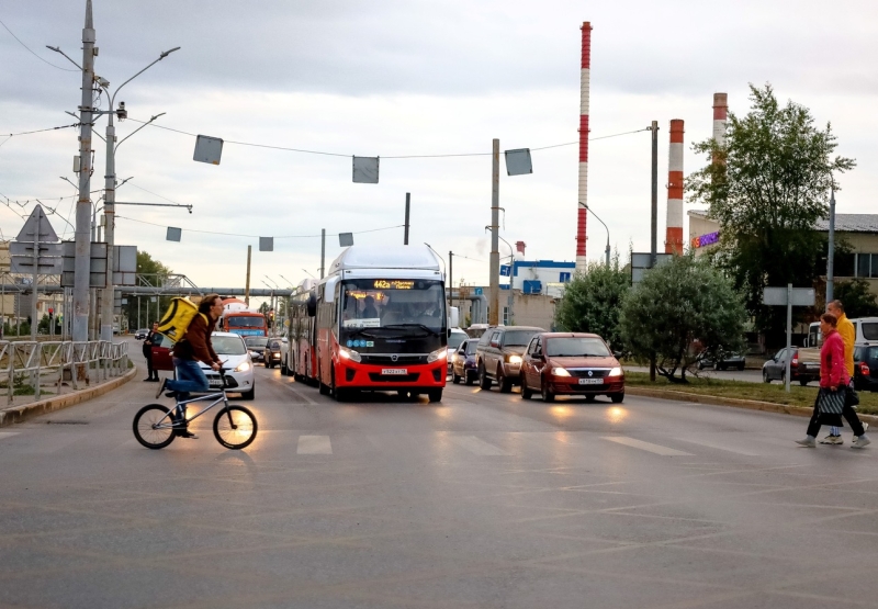Желтый уровень угрозы: попытка «проскочить» на светофоре может и до тюрьмы довести