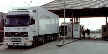 Насколько в самом деле опасна заправка машины «до полного бака»