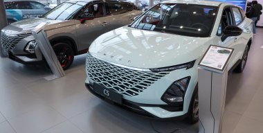 Дорогая авторухлядь: рынок подержанных авто скукожится и подорожает