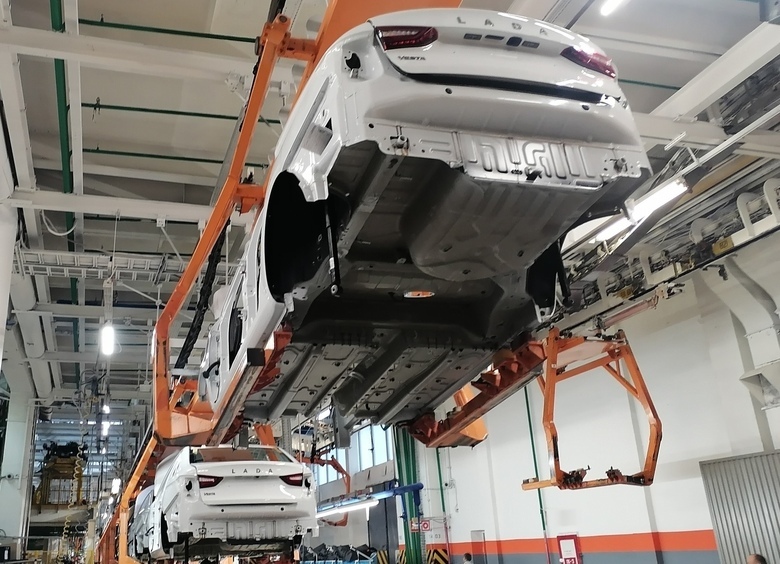 Тяжелый год: власти пообещали, что для авторынка 2025-ый станет сложнее 2024-го Тяжелый год: власти пообещали, что для авторынка 2025-ый станет сложнее 2024-го