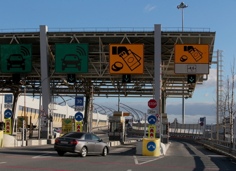 В России продлили бесплатный проезд по «платкам» для электромобилей