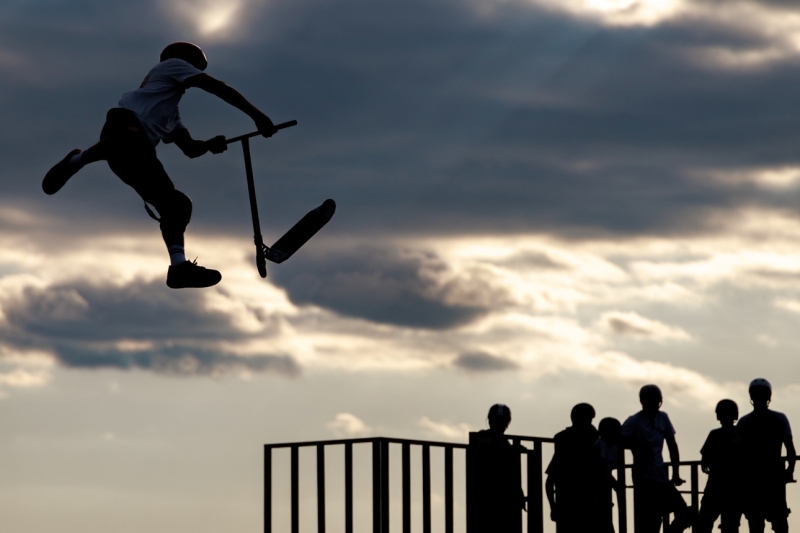 «Самогад»: власти борются с нарушителями ПДД на самокатах не теми методами