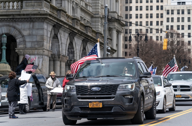 Торопыга Трамп, неспешный Си: выгонит ли Вашингтон китайский автопром из США