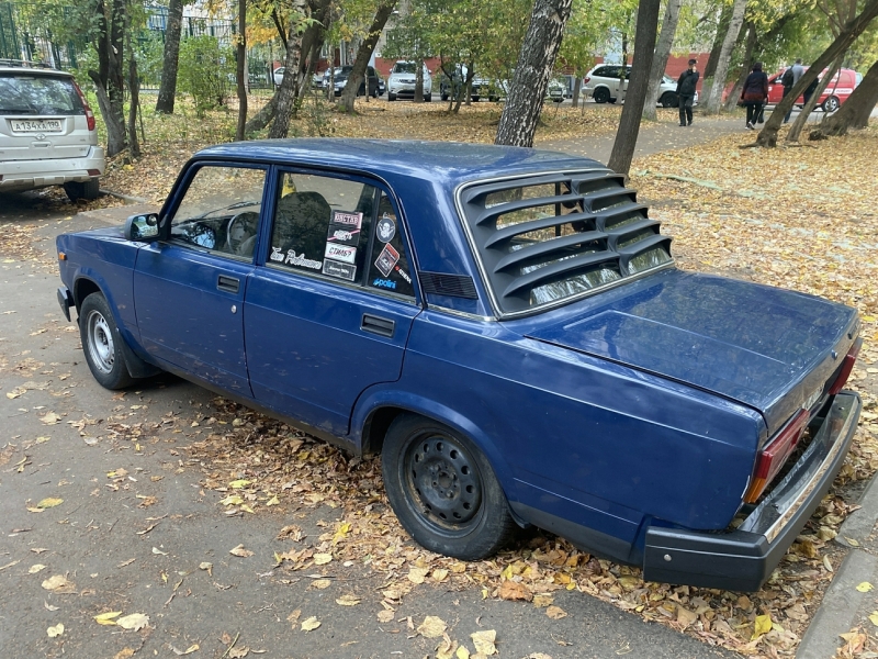Совсем взрослый: эксперты предложили варианты обновления стареющего автопарка страны