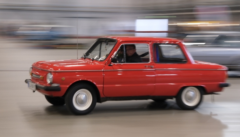 Совсем взрослый: эксперты предложили варианты обновления стареющего автопарка страны