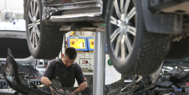 Совсем взрослый: эксперты предложили варианты обновления стареющего автопарка страны