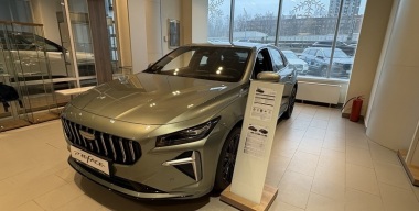 Скачки с препятствиями: авторынок России в ажитации, водители в недоумении Скачки с препятствиями: авторынок России в ажитации, водители в недоумении