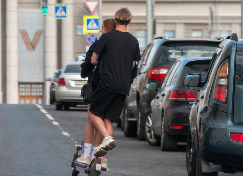 «Самогад»: власти борются с нарушителями ПДД на самокатах не теми методами