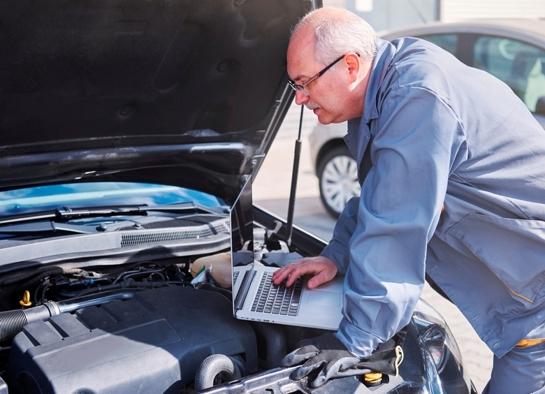 Осмотрим тех и этих: реформа рынка обязательного ТО больно ударит по водителям