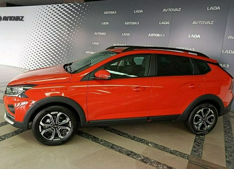 АВТОВАЗ показал новый «вседорожник» LADA Iskra Cross в Тольятти АВТОВАЗ показал новый «вседорожник» LADA Iskra Cross в Тольятти