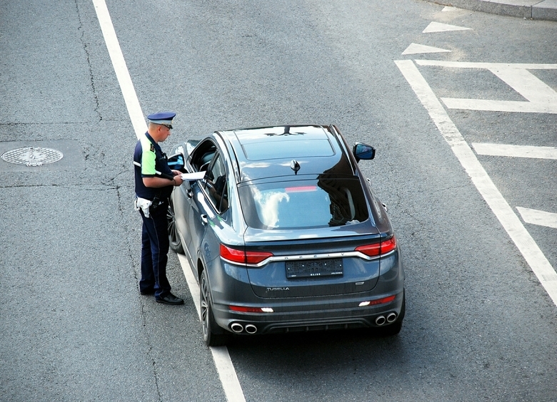 В Казахстане водитель выиграл суд с помощью ChatGPT В Казахстане водитель выиграл суд с помощью ChatGPT