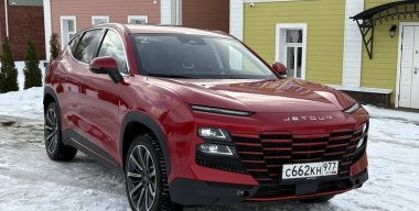 Иррационально рациональный: тест-драйв большого кроссовера Bestune T90