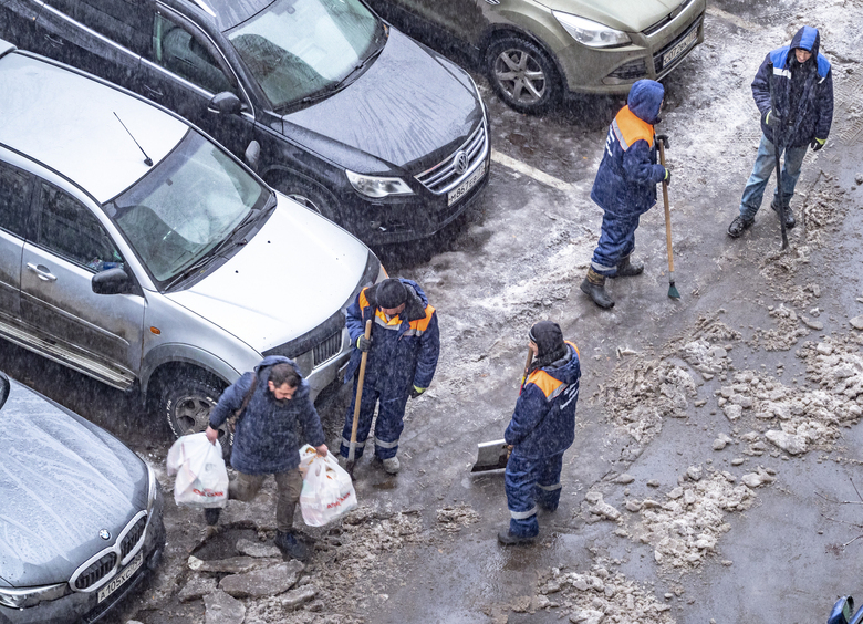 К черту эстетику: зачем опытные водители клеят поролон на двери своих машин