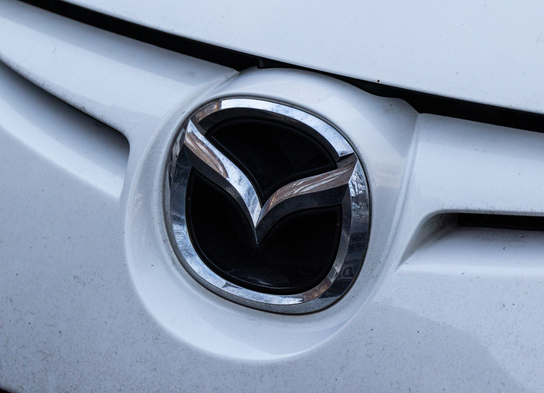 Mazda6 и другие: Mazda снимает с конвейера сразу четыре модели Mazda6 и другие: Mazda снимает с конвейера сразу четыре модели