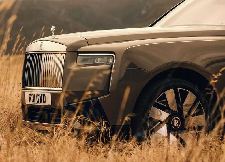 Рынок люксовых автомобилей в России просел на 28%